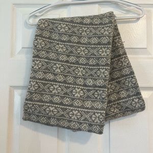 Gap fair isle infinity scarf gray and cream.